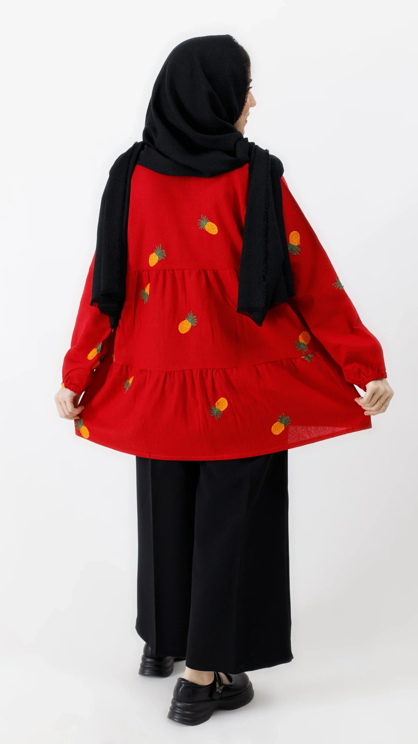 مانتو عروسکی آناناسی قرمز مانتو عروسکی آناناسی قرمز