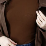 تاپ یقه اسکی آبی