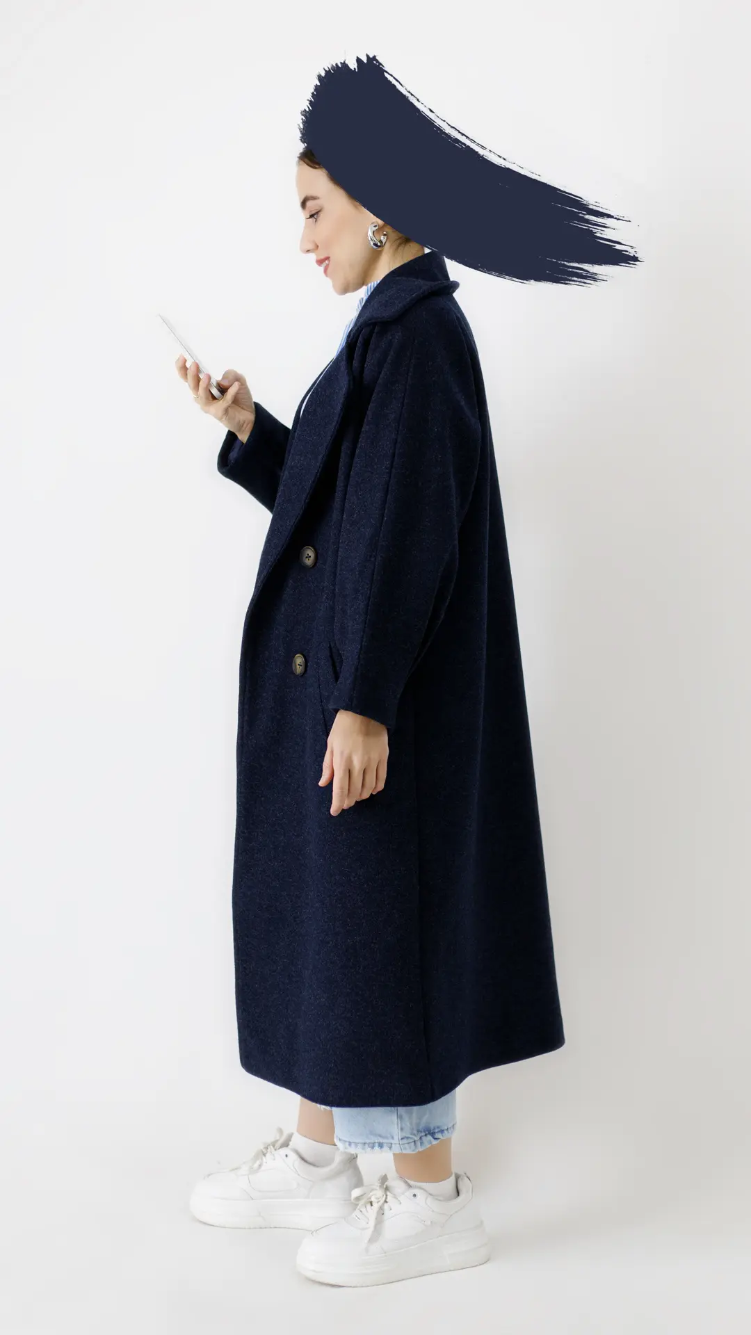 پالتو فوتر بلند آستردار رنگ سرمه ای پالتو فوتر بلند آستردار رنگ سرمه ای