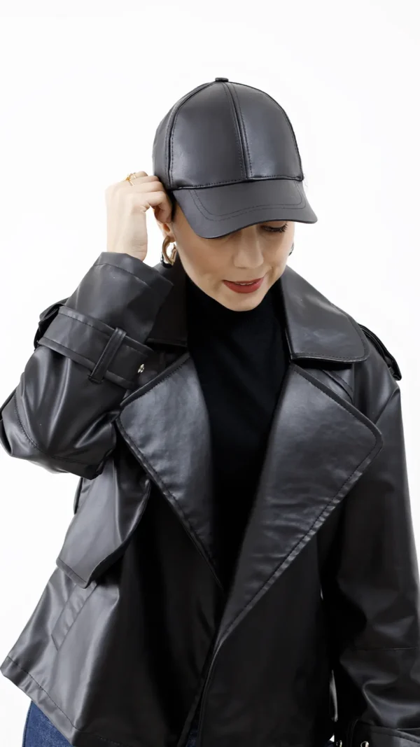 کلاه چرم رنگ مشکی