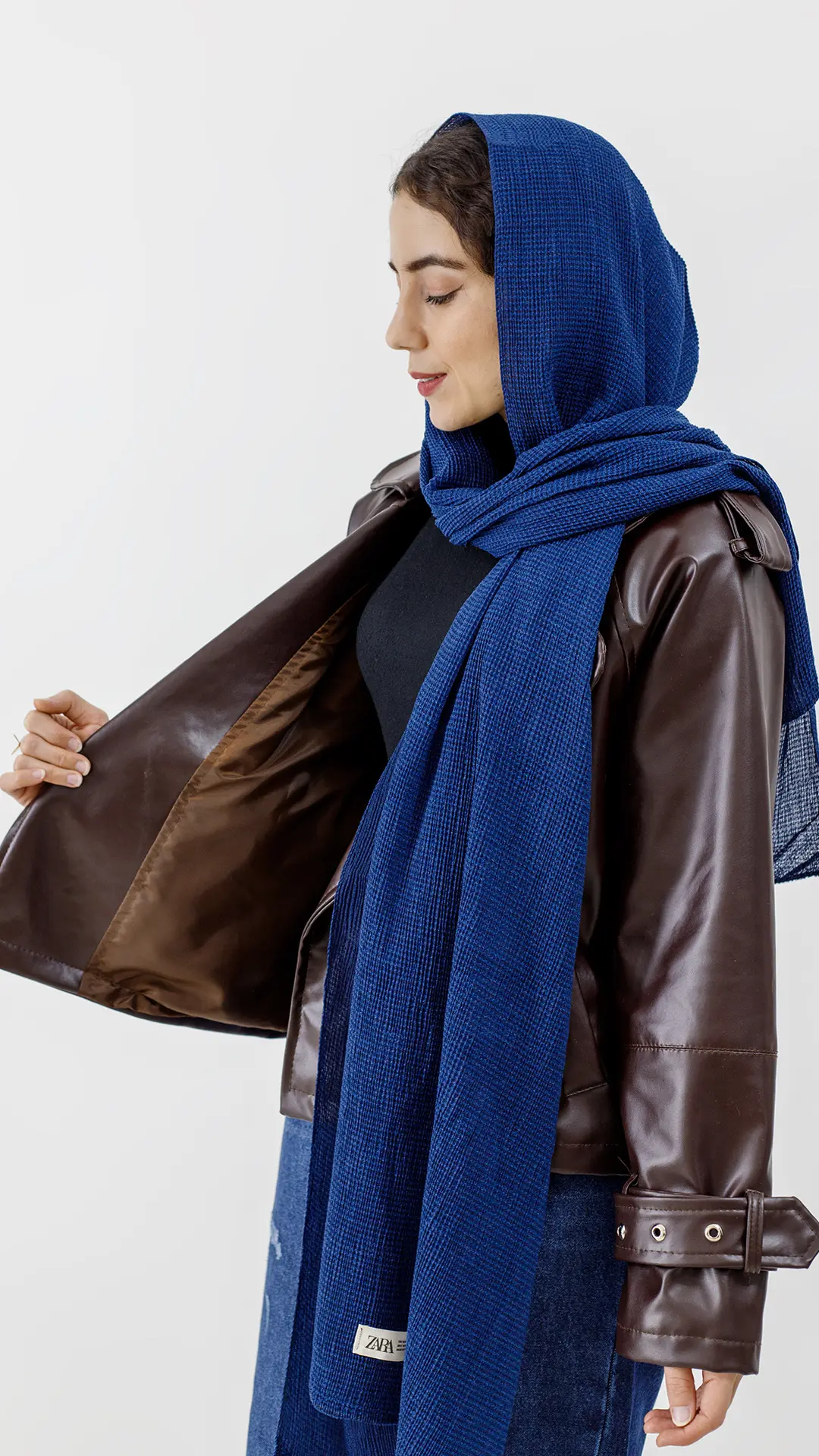 کت چرم کلاسیک رنگ قهوه ای کت چرم کلاسیک رنگ قهوه ای