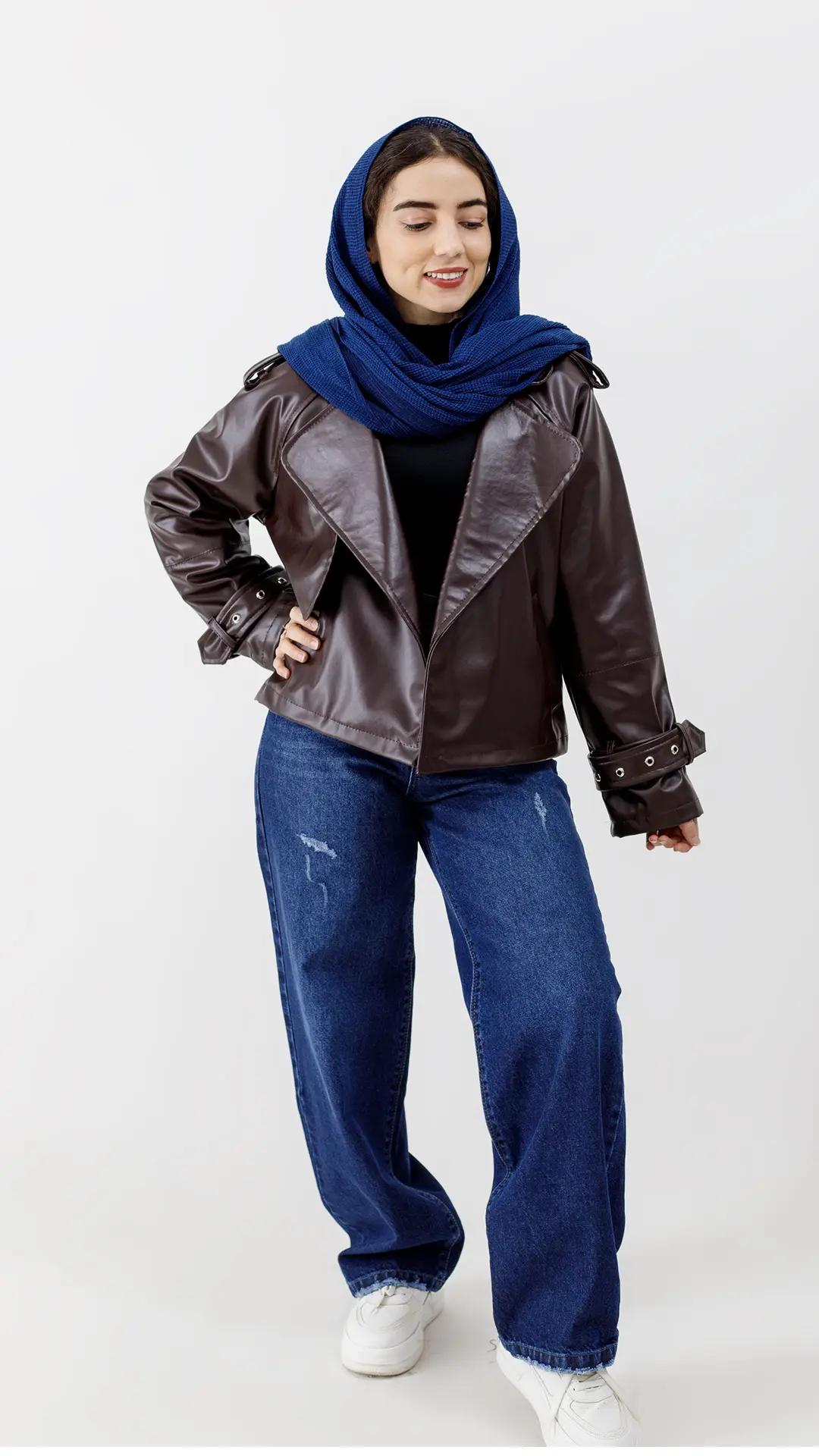 کت چرم کلاسیک رنگ قهوه ای کت چرم کلاسیک رنگ قهوه ای