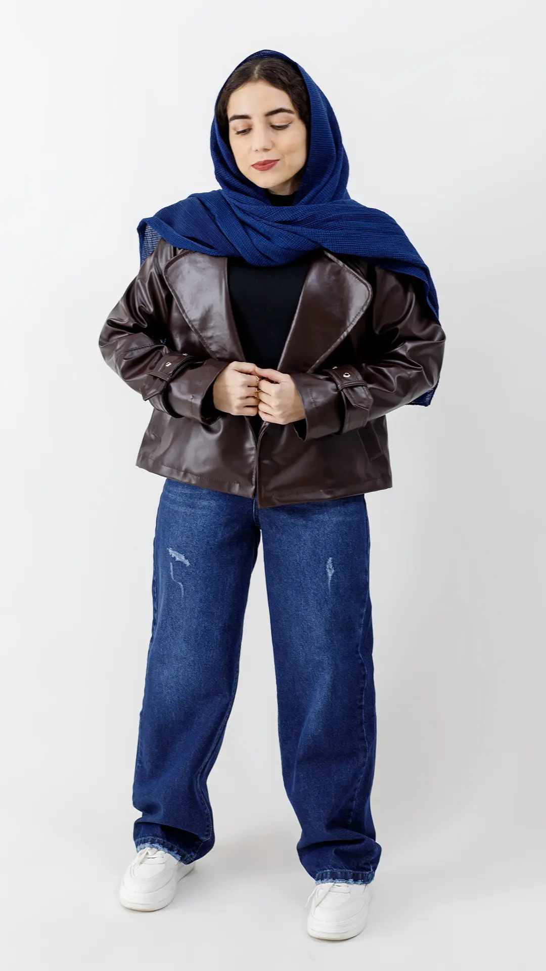 کت چرم کلاسیک رنگ قهوه ای کت چرم کلاسیک رنگ قهوه ای