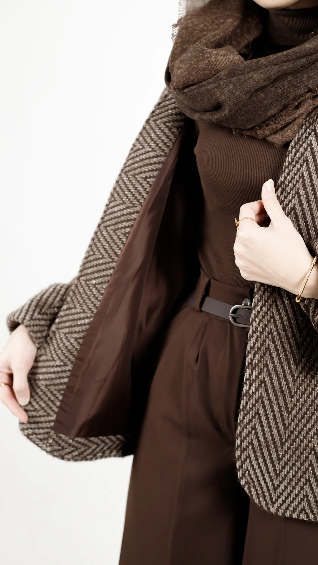 کت لمزو آستردار آستین پفی رنگ قهوه ای کت لمزو آستردار آستین پفی رنگ قهوه ای