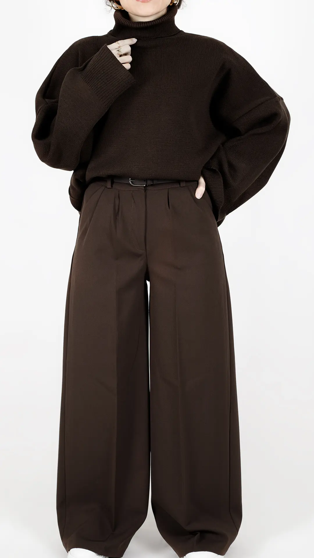 بلوز بافت یقه اسکی رنگ قهوه ای بلوز بافت یقه اسکی رنگ قهوه ای