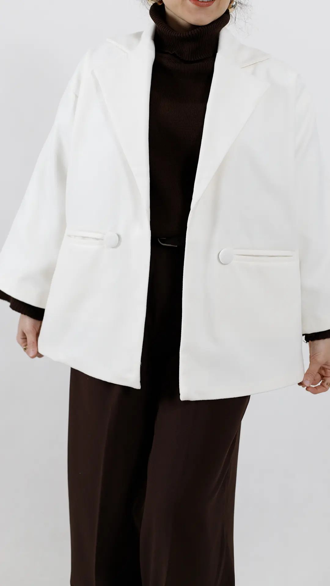 02 کت فوتر آستردار دودکمه رنگ سفید