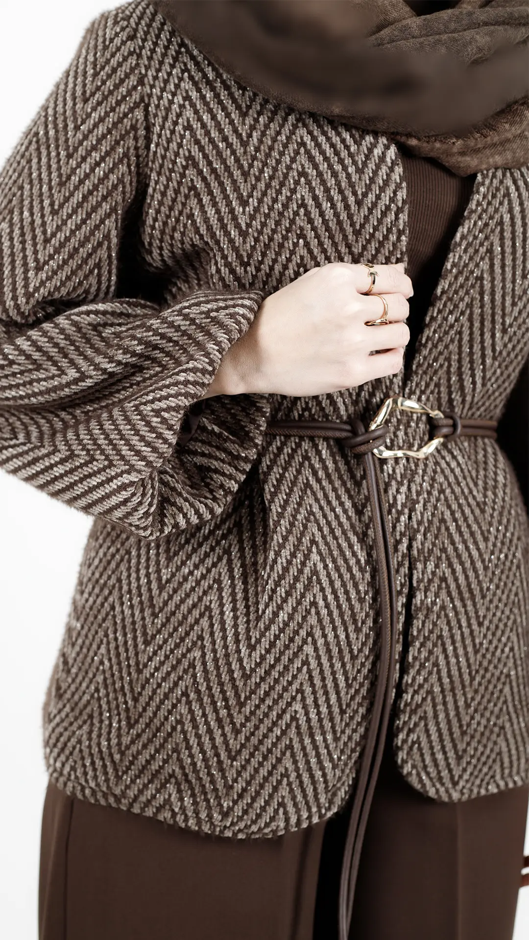 کت لمزو آستردار آستین پفی رنگ قهوه ای کت لمزو آستردار آستین پفی رنگ قهوه ای