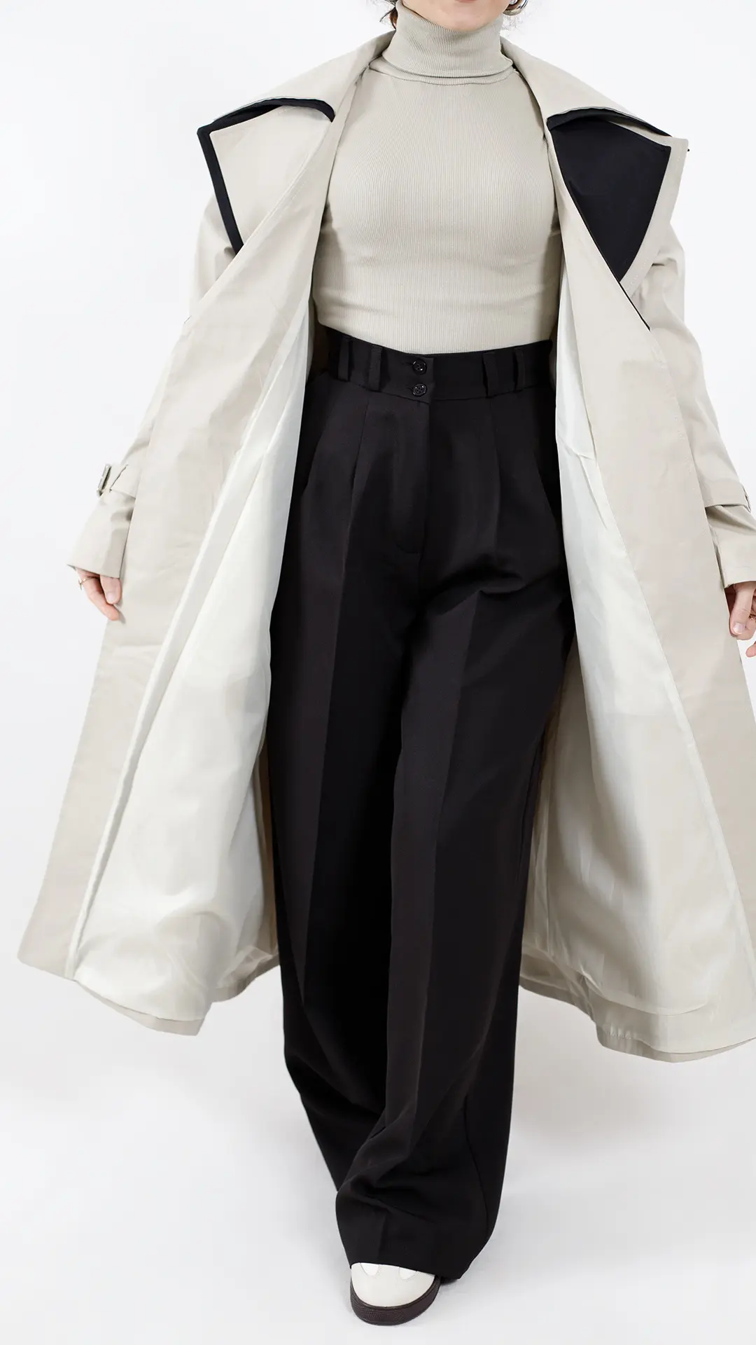 بارانی دو یقه بلند آستردار رنگ کرم استخونی بارانی دو یقه بلند آستردار رنگ کرم استخونی