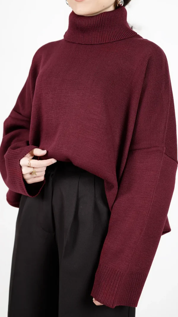 بلوز بافت یقه اسکی رنگ زرشکی