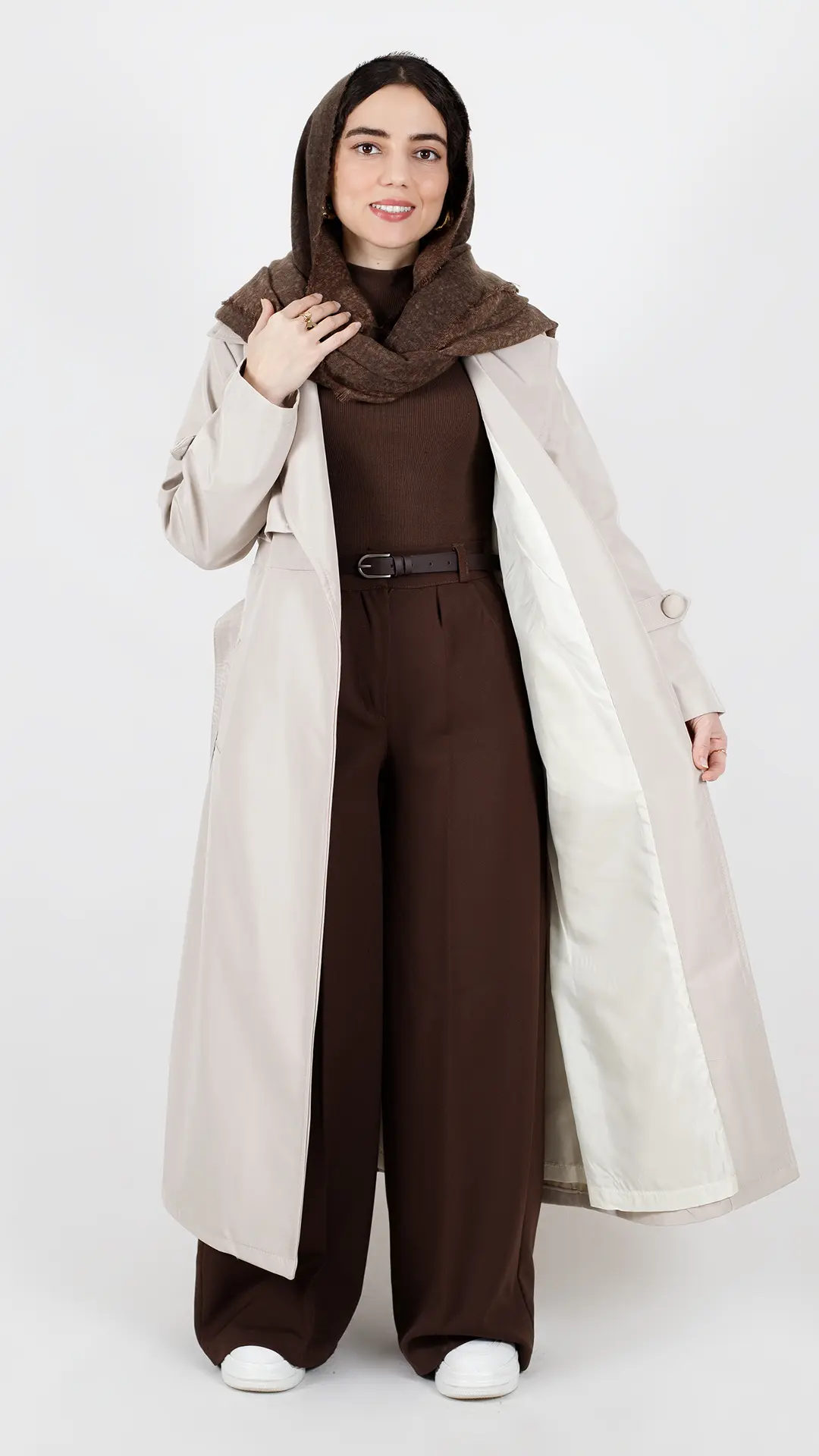 بارونی بلند آستردار سانتانا رنگ کرمی بارونی بلند آستردار سانتانا رنگ کرمی