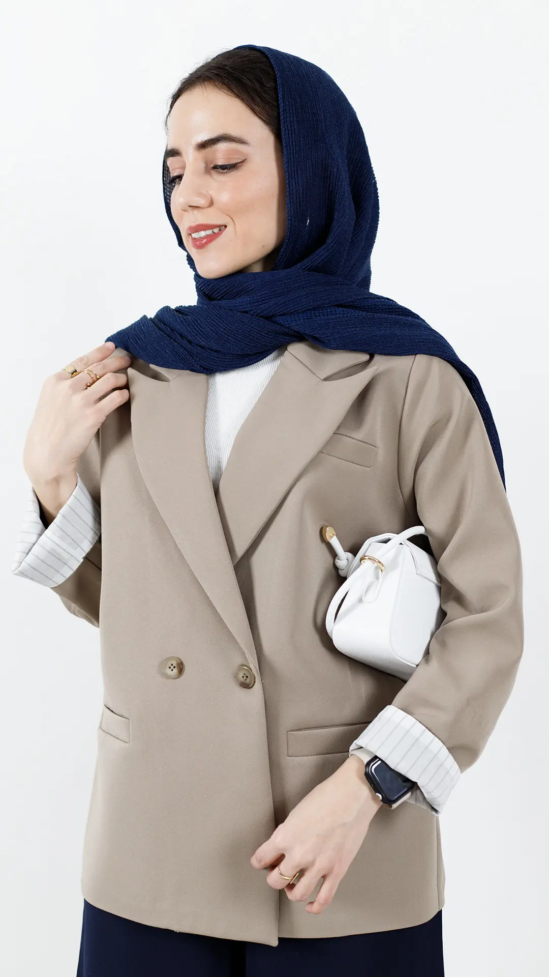 کت دو دکمه آستین راه راه رنگ نسکافه ای کت دو دکمه آستین راه راه رنگ نسکافه ای