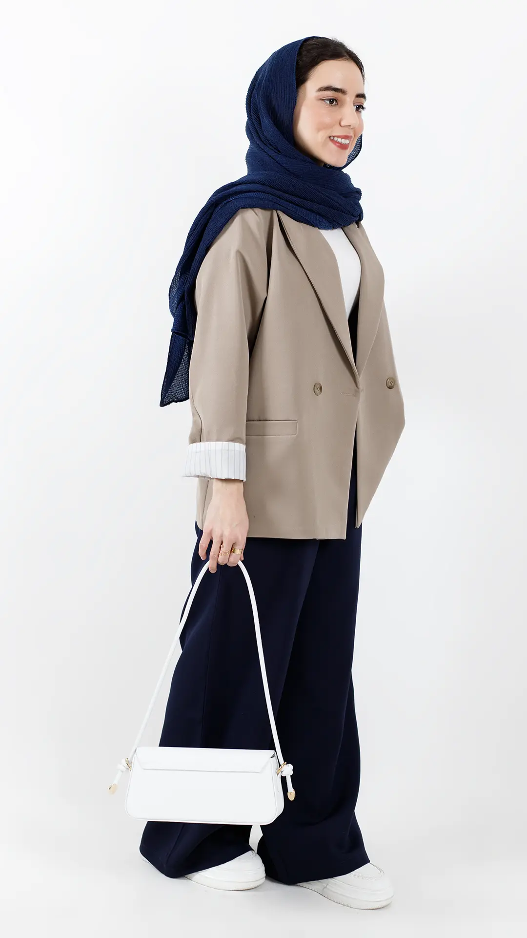 کت دو دکمه آستین راه راه رنگ نسکافه ای کت دو دکمه آستین راه راه رنگ نسکافه ای