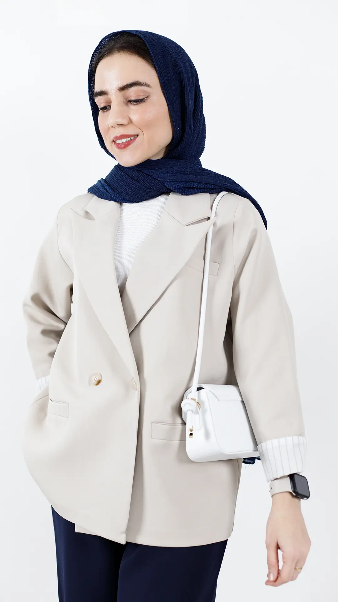 کت دو دکمه آستین راه راه رنگ کرمی کت دو دکمه آستین راه راه رنگ کرمی