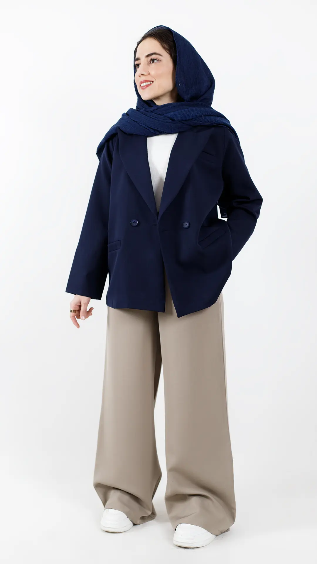 کت دو دکمه آستین راه راه رنگ سرمه ای کت دو دکمه آستین راه راه رنگ سرمه ای