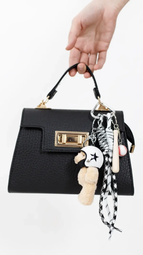 خرس کلاه دار بیسبال