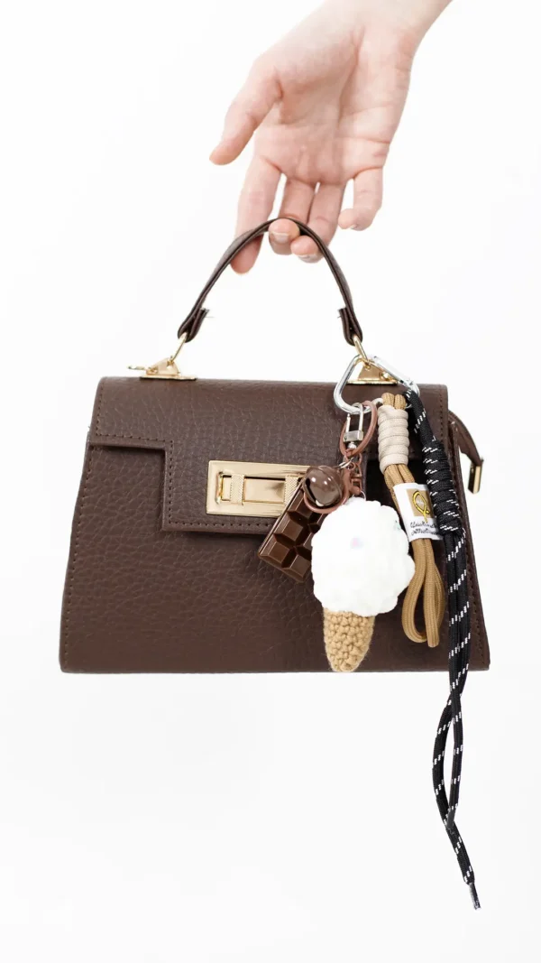 چارم بگ بستنی قیفی