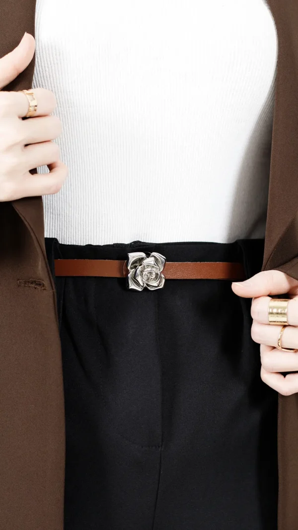 کمربند سگگ گل نقره ای