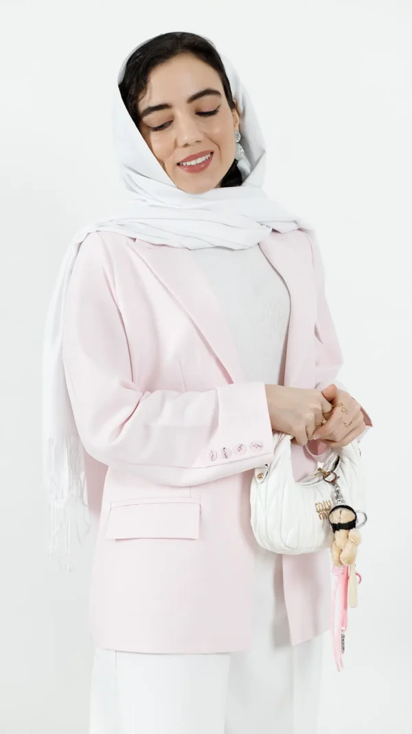 کت مازراتی کجراه لارا رنگ صورتی