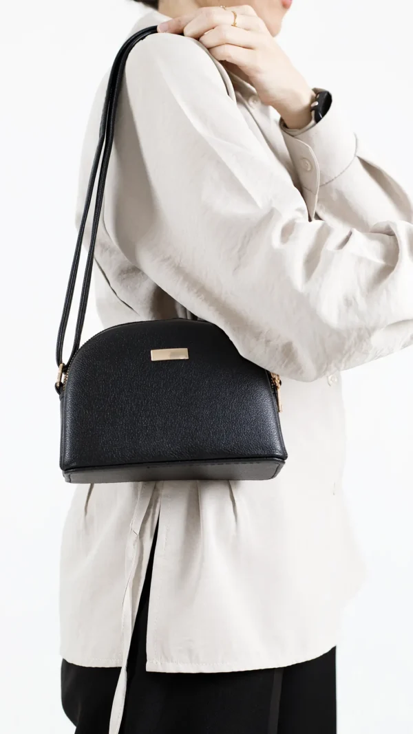 کیف نیم دایره روزمره رنگ مشکی