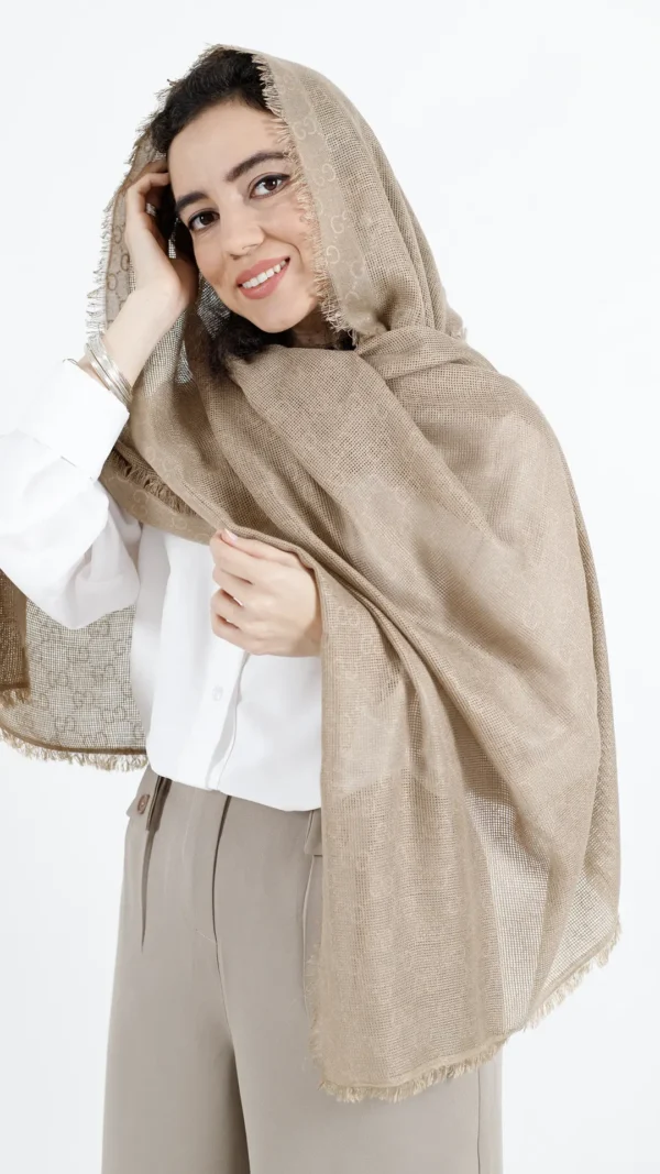 شال حصیری گوچی رنگ نسکافه ای