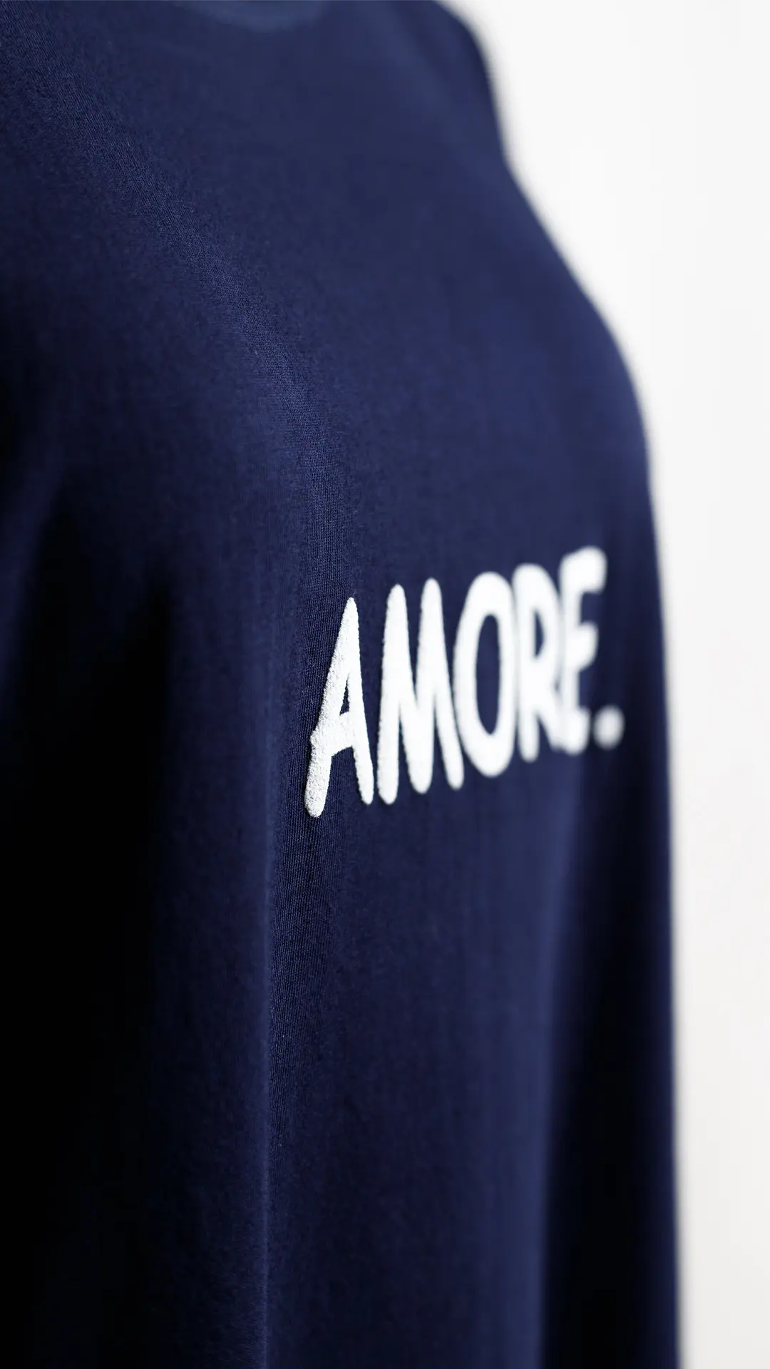 تیشرت AMORE رنگ سرمه ای تیشرت AMORE رنگ سرمه ای