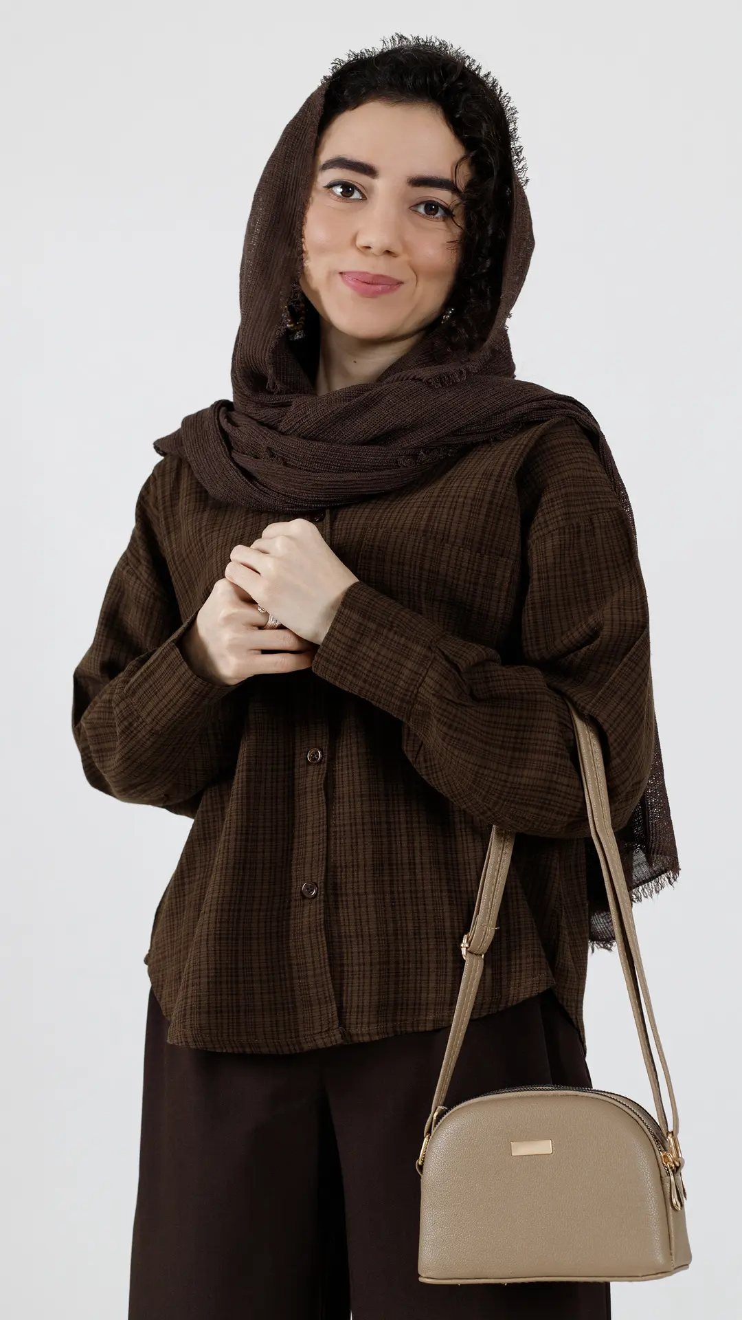 شومیز کادنزا پشت بند دار رنگ قهوه ای شومیز کادنزا پشت بند دار رنگ قهوه ای